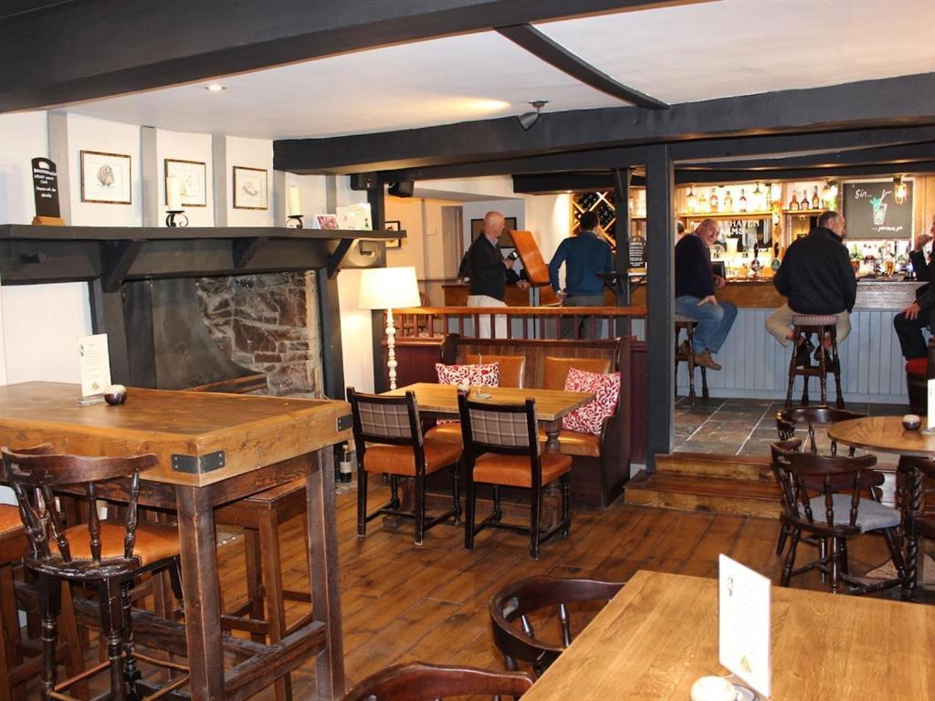 Cockhaven Arms Bishopsteignton Exterior foto